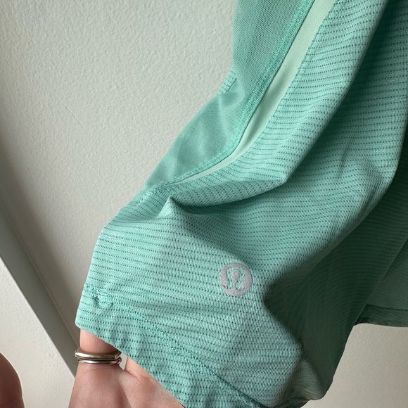 Lululemon Teal Workout Tank Size 6 - Picture 5 of 5